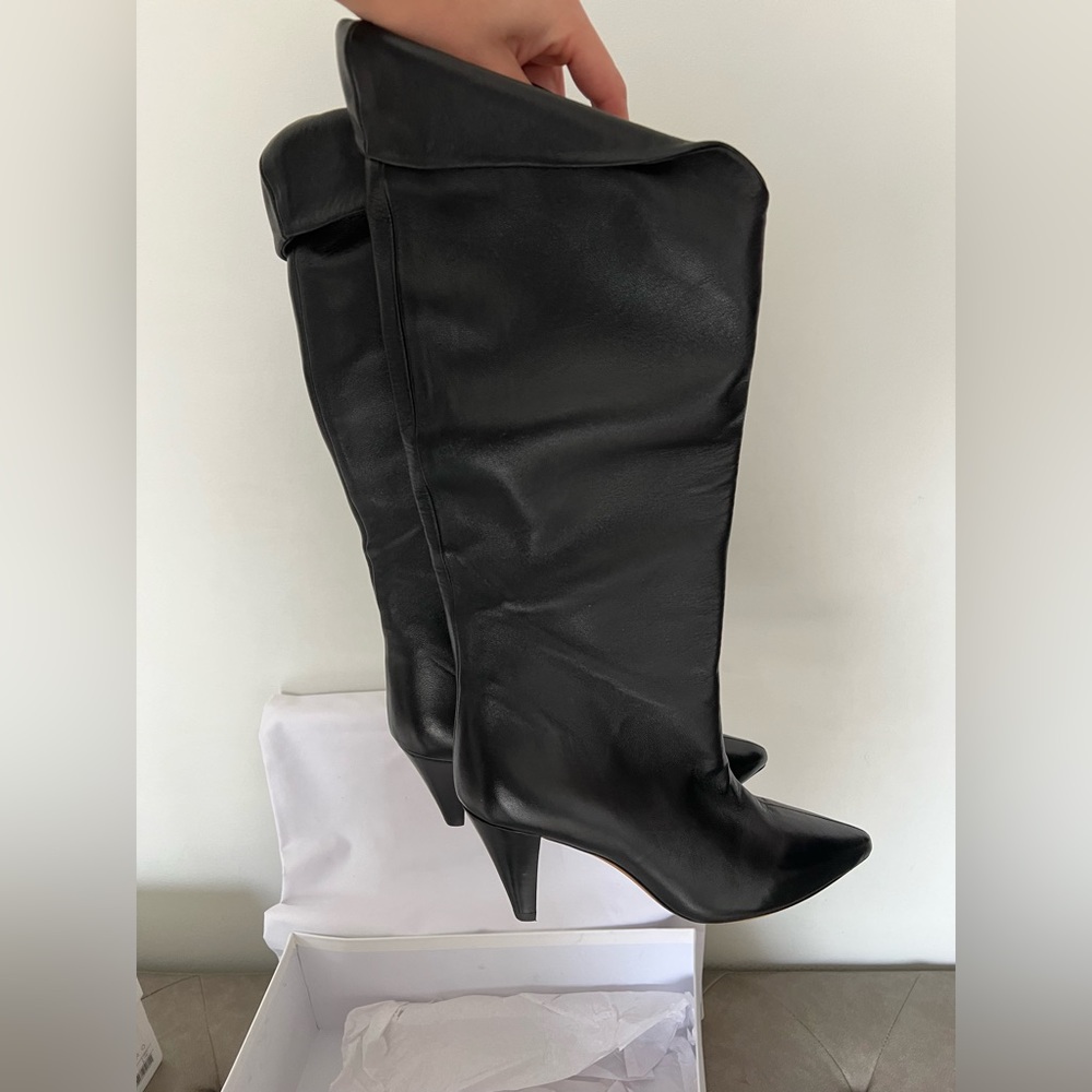SOLD ‼️ IRO heeled leather boots